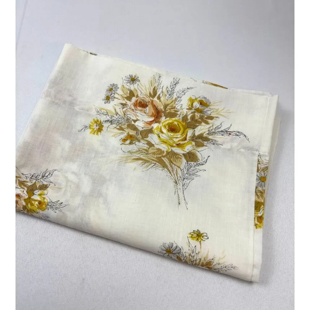 Vintage Standard Size Pillowcase 1970s Country-Home Floral Design Cottagecore